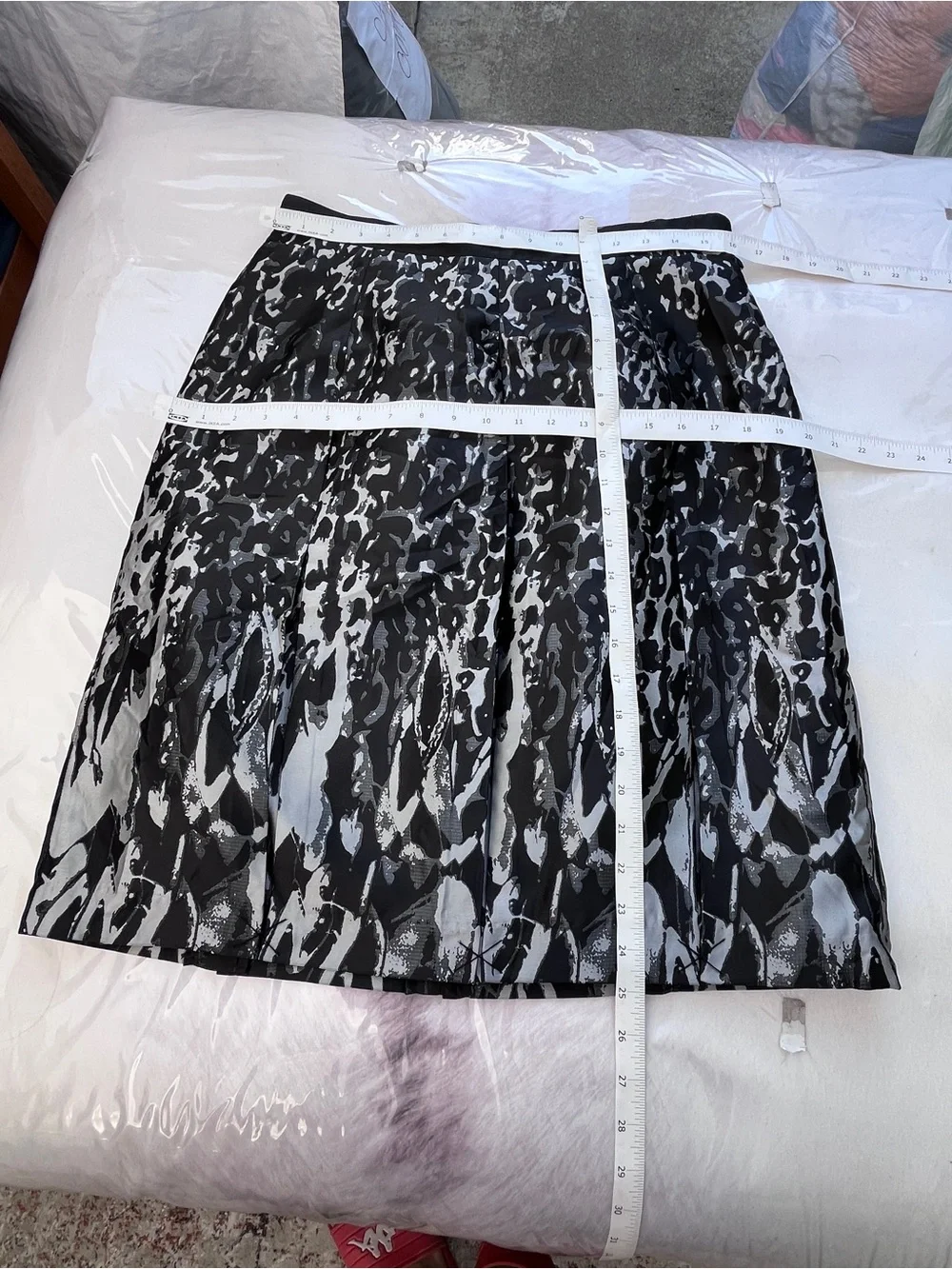 Mario Serrani Black and White Printed A-Line Skirt